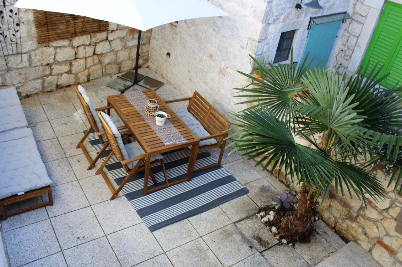 Joseph'S Yard Apartment Rovinj Exterior foto